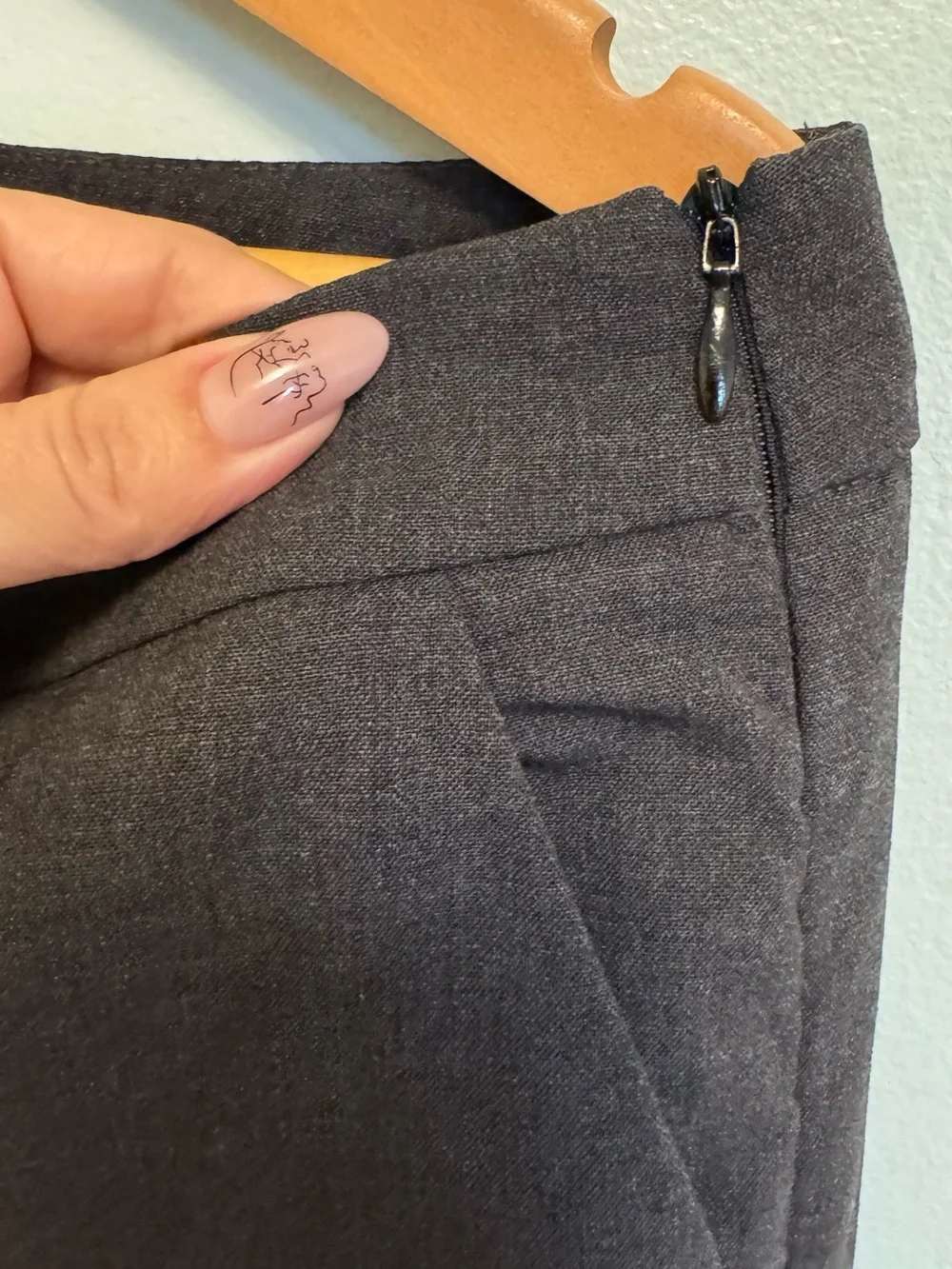 Space Style Concept Wide-Leg Dress Pants in Charcoal - Picture 4 of 12